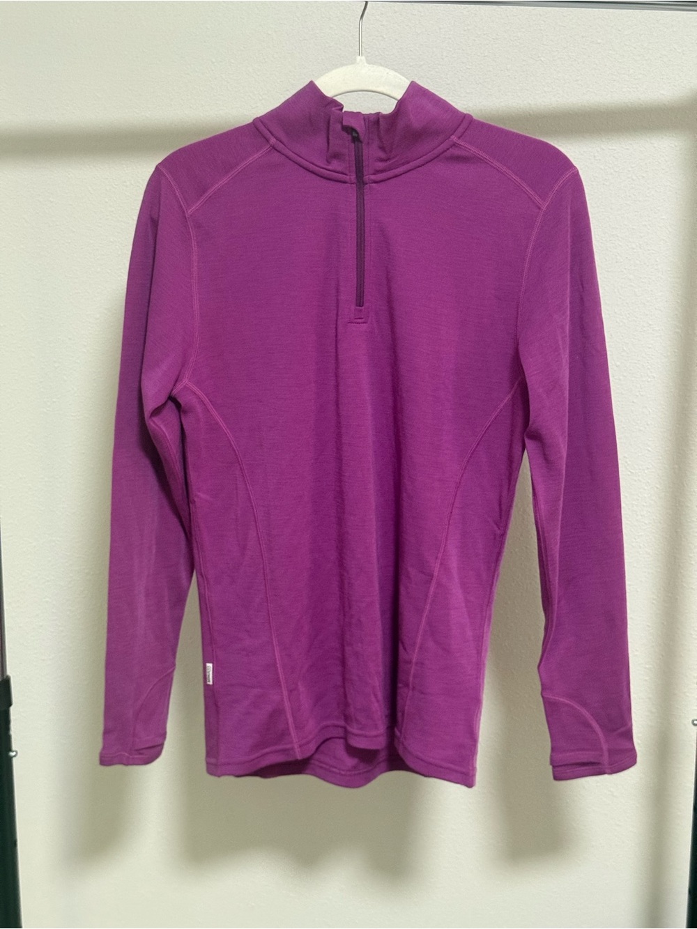 Minus33 Merino Wool 1/4 Zip Pullover - Radiant Violet - Size Medium - NWOT